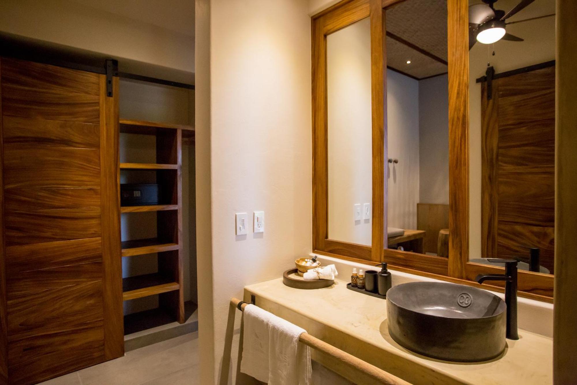 Hotel Casa Bocana 산타크루즈휴에튤코 객실 사진